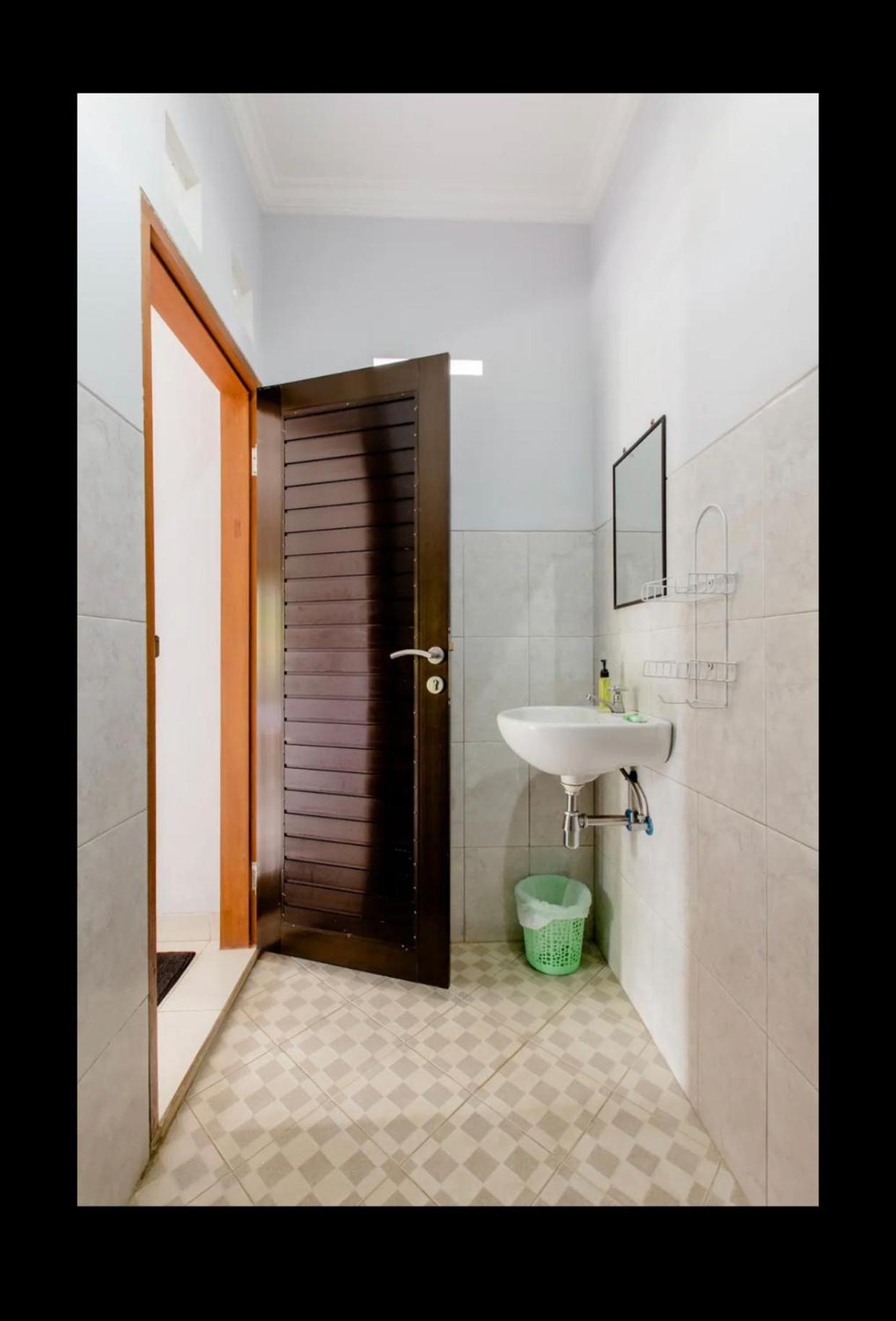 Artja Inn Ubud Екстериор снимка